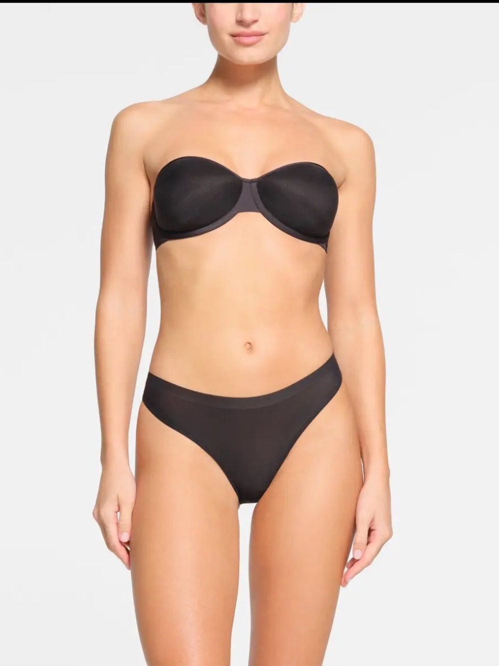 NWT SKIMS Weightless Strapless Bra 36A Onyx